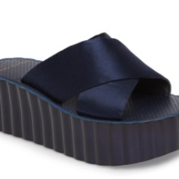 NIB! Tory Burch Scallop Wedge Flip Flop Satin size 10 Perfect Navy NWT - Picture 2 of 11